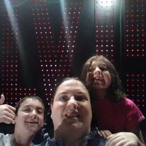 Meet your Posher, Sharon